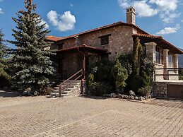 Mountain Trails Chalet-three Story Escape Parnassos-livadi- Arachova