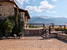 Mountain Trails Chalet-three Story Escape Parnassos-livadi- Arachova