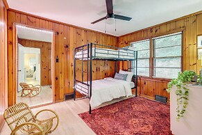 Quiet Getaway ~ 8 Mi to Downtown Atlanta!