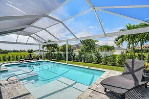 Cape Coral Home w/ Lanai ~ 7 Mi to Marina!