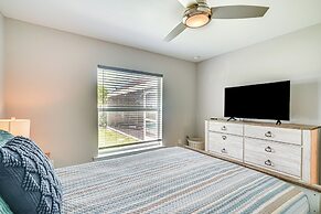 Cape Coral Home w/ Lanai ~ 7 Mi to Marina!