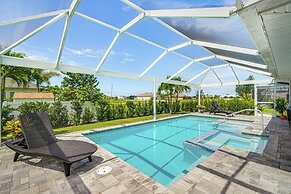 Cape Coral Home w/ Lanai ~ 7 Mi to Marina!