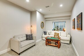 Hot Tub & Mtn-view Rooftop Deck: Golden Home