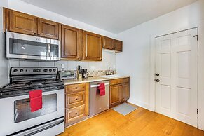 Apt w/ Patio < 1 Mi to Downtown Colorado Springs!