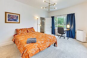 Apt w/ Patio < 1 Mi to Downtown Colorado Springs!