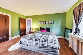 6 Mi to Naval Base: Spacious Waukegan Home w/ Yard