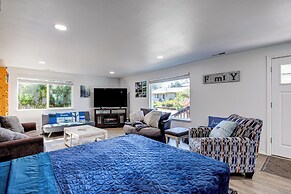 Rockaway Beach House - Walk to Ocean!