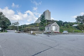 Hike, Golf & Sip: Sugar Mountain Resort Condo