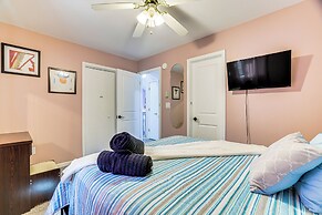 Pocono Getaway: Hot Tub, Community Lake Access!