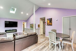 Pocono Getaway: Hot Tub, Community Lake Access!