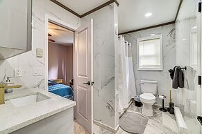 Pocono Getaway: Hot Tub, Community Lake Access!