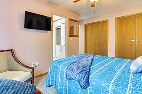 Pocono Getaway: Hot Tub, Community Lake Access!