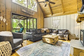 Spacious Jasper Cabin w/ Decks & Pool Access!