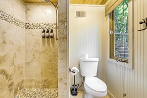 Spacious Jasper Cabin w/ Decks & Pool Access!