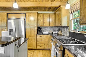 Spacious Jasper Cabin w/ Decks & Pool Access!