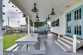 Water-view Deale Home: Walk to Marina, Restaurants