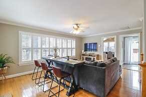 Water-view Deale Home: Walk to Marina, Restaurants