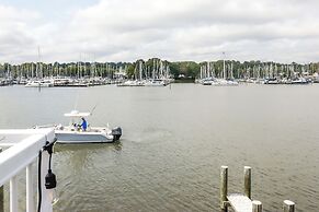 Water-view Deale Home: Walk to Marina, Restaurants