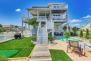 Spacious Home w/ Boat Dock in Ocean Isle Beach!