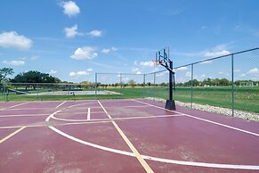 Texas Ranch Retreat: Swim On-site