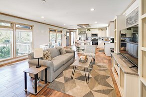 Texas Ranch Retreat: Swim On-site