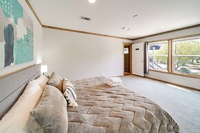 Texas Ranch Retreat: Swim On-site