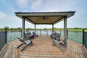 Legacy Ranch Home w/ Lake Access & Grill