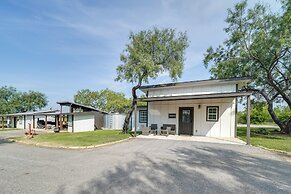 Legacy Ranch Escape: Game Room & Lake Access