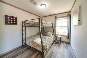 Pet-friendly Hill Country Hideaway w/ Deck