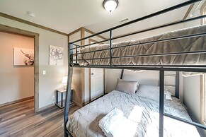 Pet-friendly Hill Country Hideaway w/ Deck