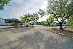 Texas Nature Escape: Lake & Game Room Access