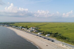 Lovely Coastal Home By Delaware Bay: Walk to Beach