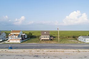 Lovely Coastal Home By Delaware Bay: Walk to Beach