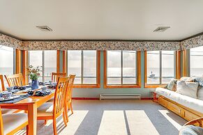 Lovely Coastal Home By Delaware Bay: Walk to Beach