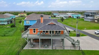 Coconuts 3 Bedroom Home