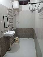 Goroomgo Varuna Stay Varanasi