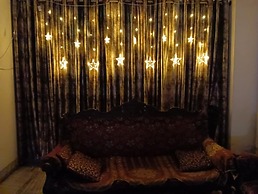 Goroomgo Varuna Stay Varanasi