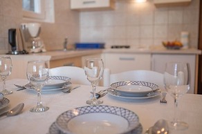 Apartment and Rooms Luka