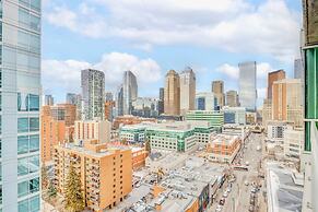 Luxury Condo With City Views Near Stampede Park