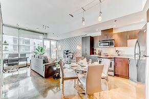 Luxury Condo With City Views Near Stampede Park