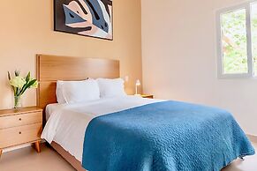 Upstay - Modern Jaco Beach Apartment With Pool