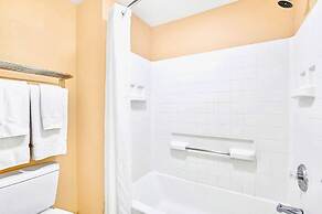 Condo w Hot Tub & Pool - Close to Universal Studio