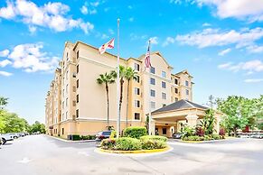 1BR Apartment Near Disney w Pool, Hot Tub, Arcade