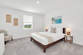 Upstay - Spacious Lakefront Home Near Disney