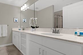 Upstay - Modern Condo With Gorgeous Patio Views