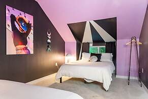 Hot Tub Time Machine Clubhouse DT 6 Min Drive