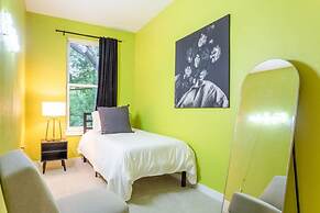 Hot Tub Time Machine Clubhouse DT 6 Min Drive