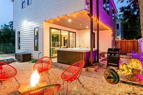 Hot Tub Time Machine Clubhouse DT 6 Min Drive