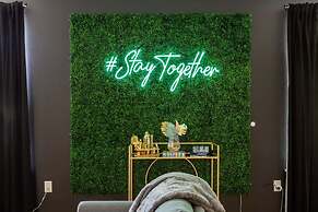 Hot Tub Time Machine Clubhouse DT 6 Min Drive