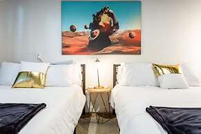 Hot Tub Time Machine Clubhouse DT 6 Min Drive